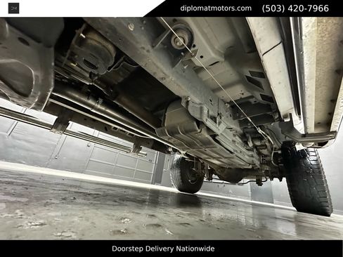 Used 2016 Ford F350 Lariat w/ Lariat Interior Package image 50