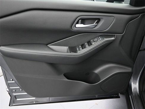 New 2026 Nissan Rogue SV image 21