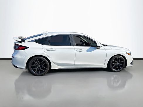 Used 2023 Honda Civic Sport Touring image 4