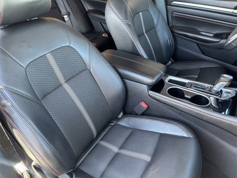 Certified 2023 Nissan Altima 2.5 SR image 9