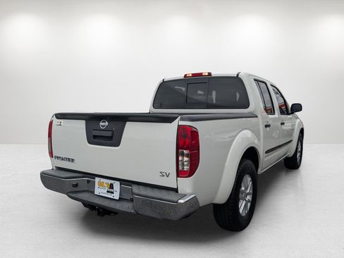 Used 2019 Nissan Frontier SV image 4