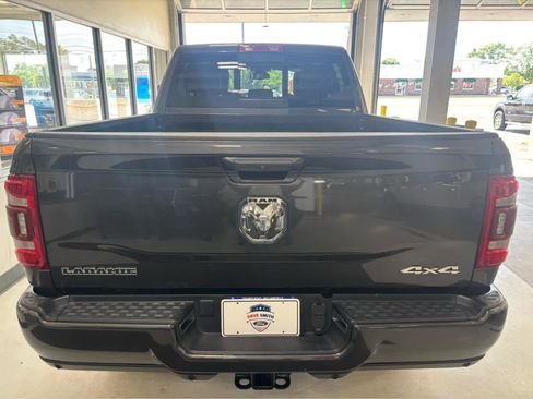 Used 2024 RAM 2500 Laramie AWD/4WD image 4