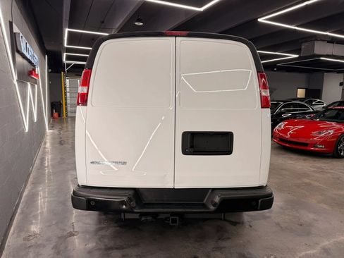 Used 2021 Chevrolet Express 2500 Extended w/ Enhanced Convenience Package RWD image 7