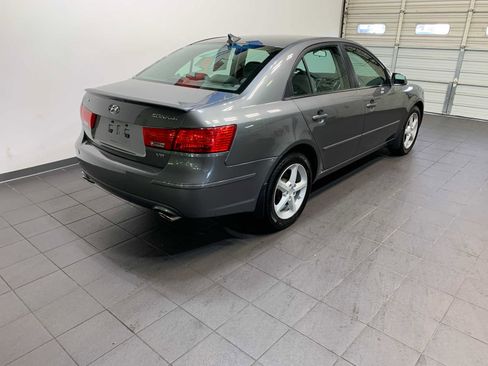 Used 2010 Hyundai Sonata SE image 3