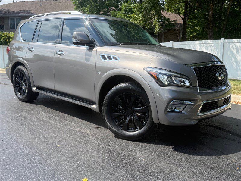 Used 2016 INFINITI QX80 4WD w/ Driver's Assistance Package image 2