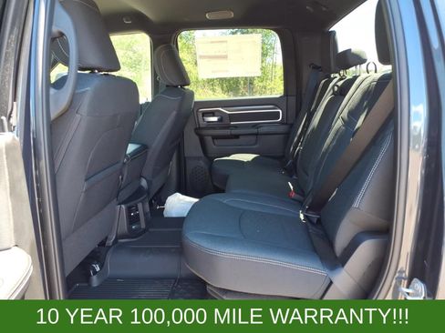 New 2026 RAM 2500 Big Horn AWD/4WD image 12