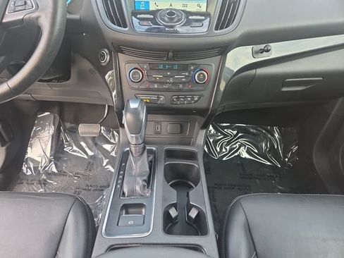 Used 2019 Ford Escape Titanium AWD/4WD image 11