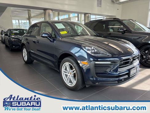 Used 2023 Porsche Macan AWD/4WD image 1