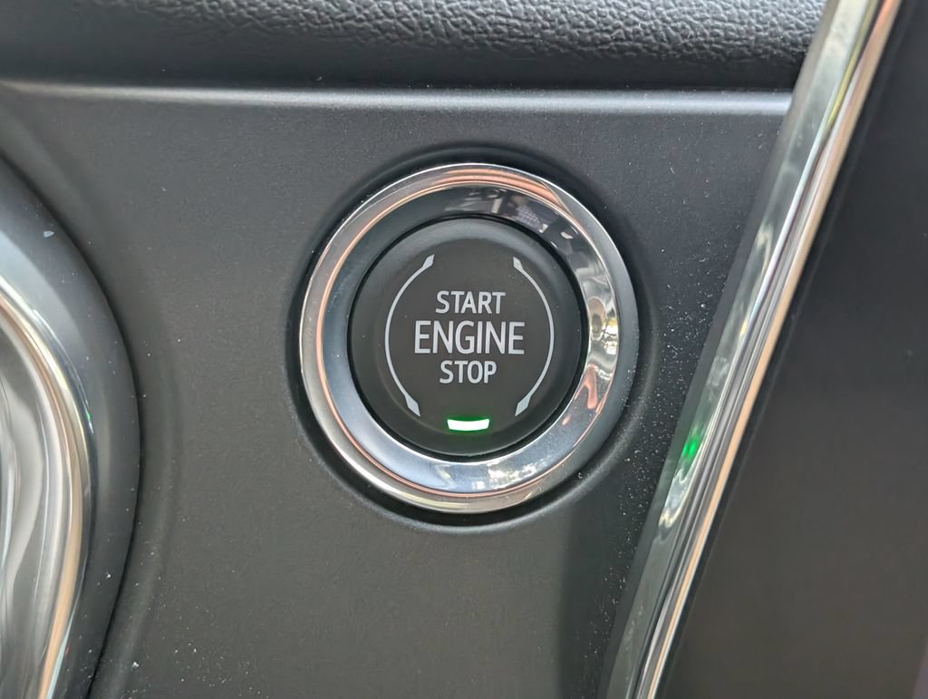 Used 2024 Chevrolet Blazer Premier w/ Enhanced Convenience Package FWD image 31