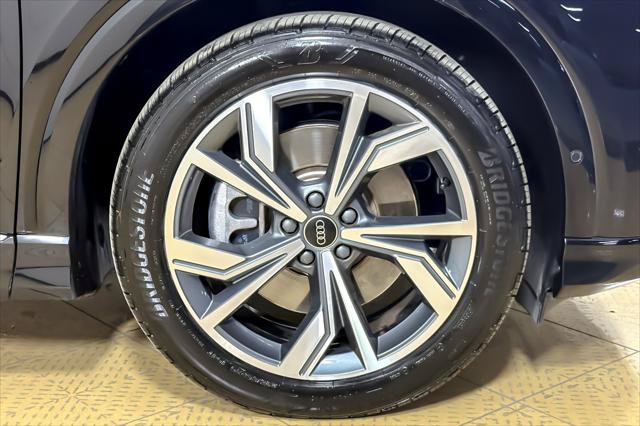 Certified 2024 Audi Q4 e-tron Premium Plus w/ Premium Plus AWD/4WD image 24