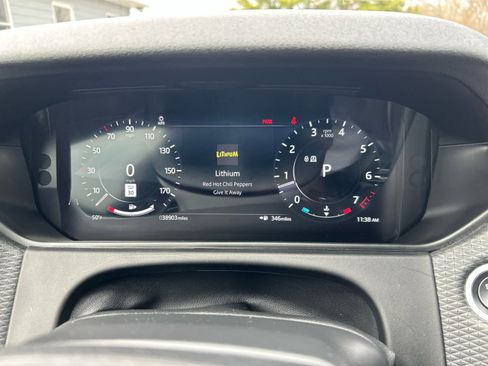 Used 2021 Land Rover Range Rover Velar R-Dynamic S image 15