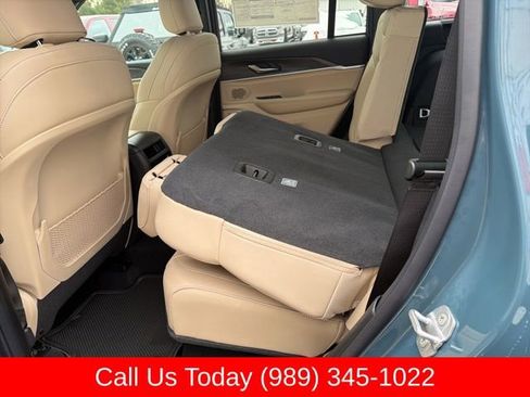 New 2026 Jeep Grand Cherokee Limited w/ Trailer Tow Package AWD/4WD image 30