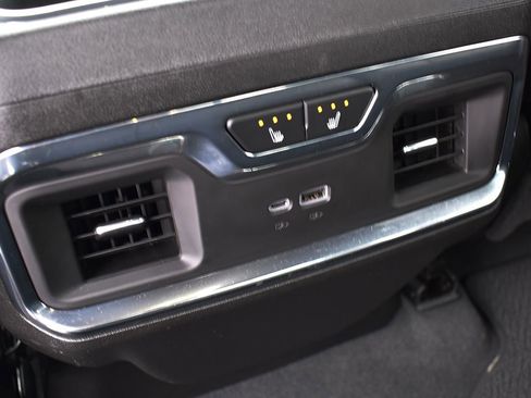 Used 2025 GMC Sierra 2500 Denali image 27