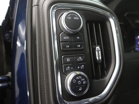 Used 2023 GMC Sierra 3500 SLT w/ Gooseneck/5TH Wheel Package image 45