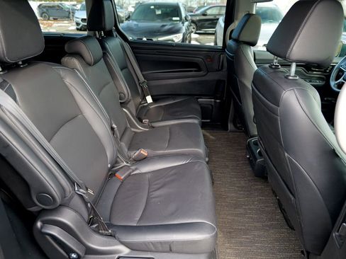 Used 2023 Honda Odyssey Touring image 34