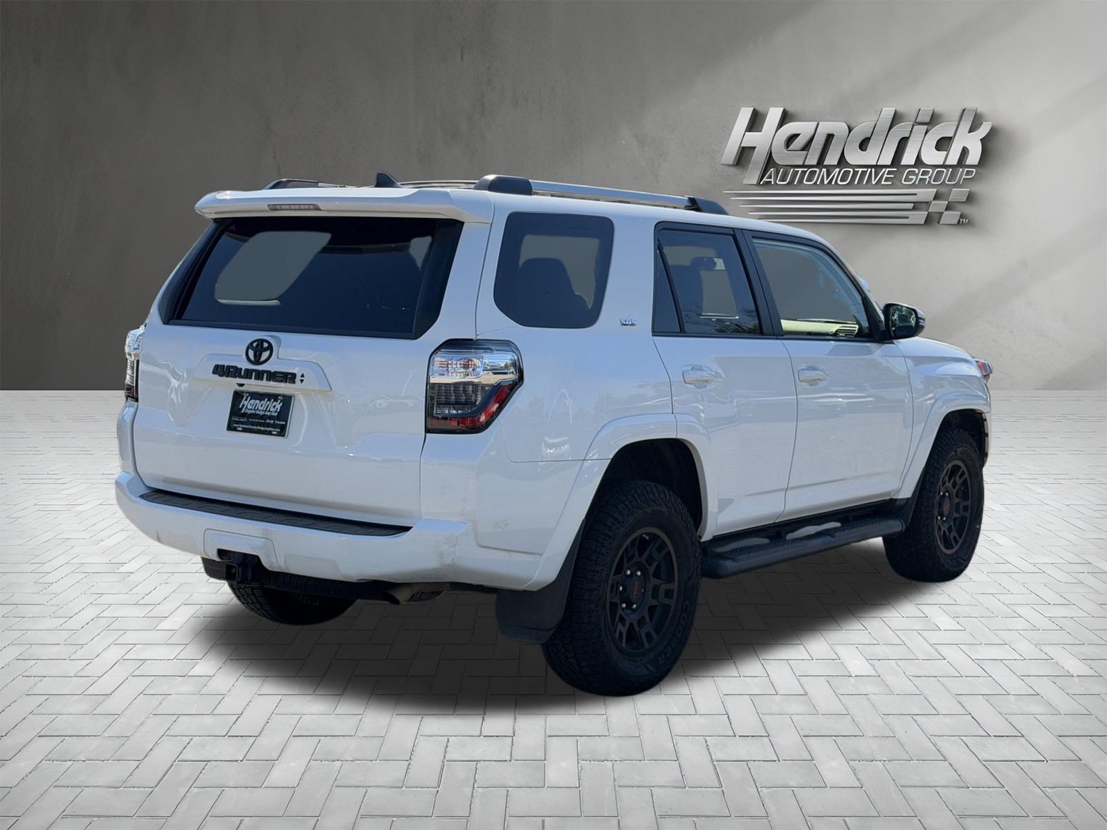 Used 2021 Toyota 4Runner SR5 Premium w/ Moonroof Package AWD/4WD image 9