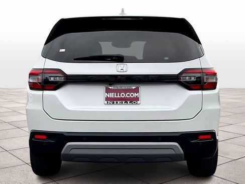 Used 2023 Honda Pilot EX-L image 7