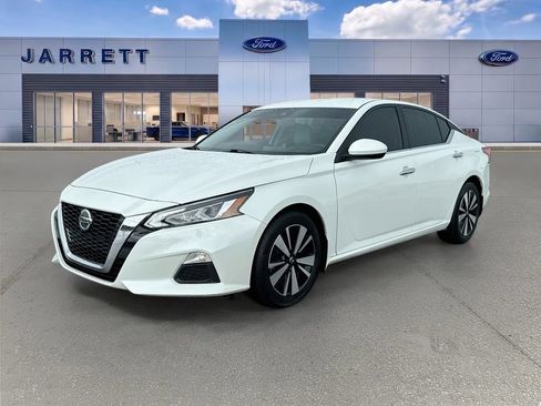 Used 2022 Nissan Altima 2.5 SV FWD image 3
