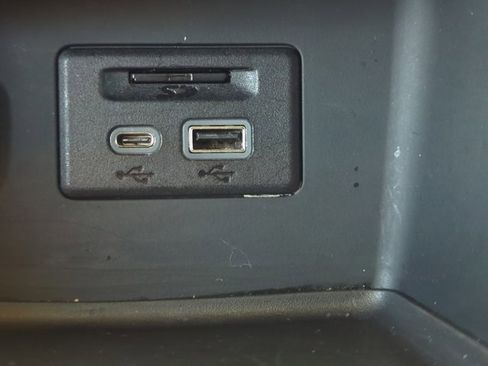 Used 2023 GMC Acadia AT4 w/ Technology Package image 20