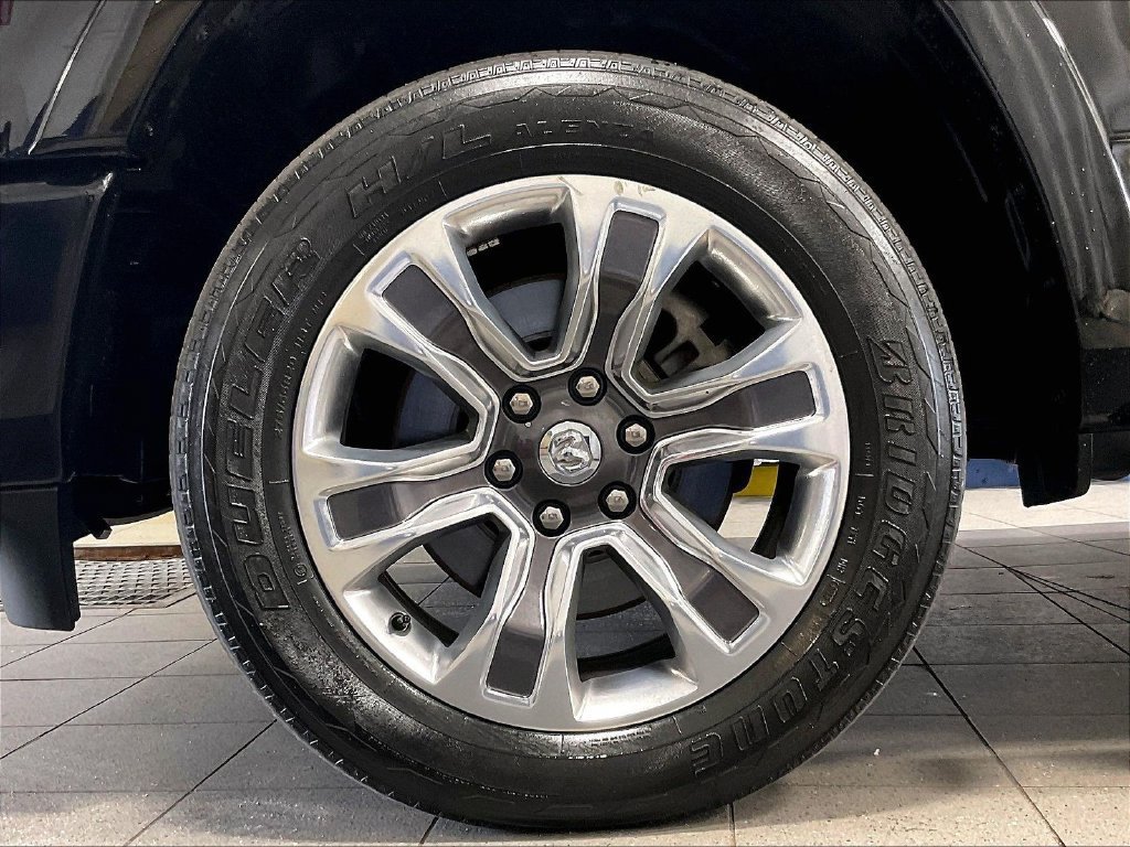 Used 2022 RAM 1500 Limited w/ Body Color Bumper Group AWD/4WD image 7