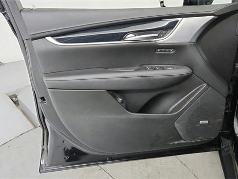 Certified 2024 Cadillac XT5 Premium Luxury w/ LPO, Floor Liner Package image 11