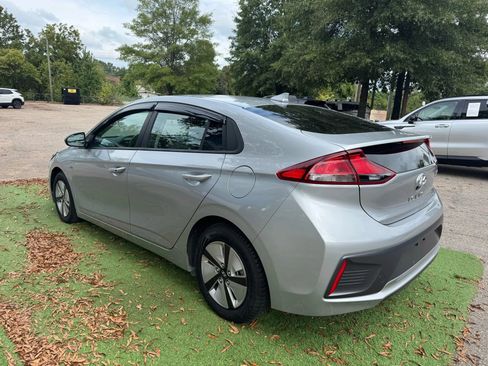 Used 2020 Hyundai Ioniq Blue image 7