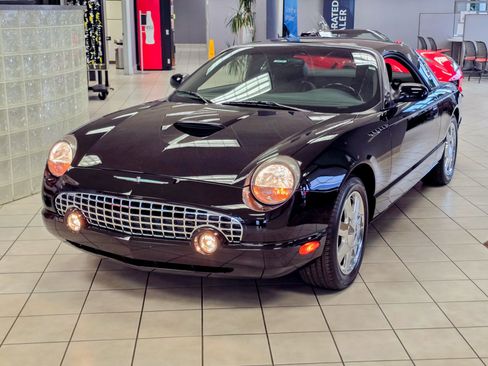 Used 2002 Ford Thunderbird LIMITED image 10