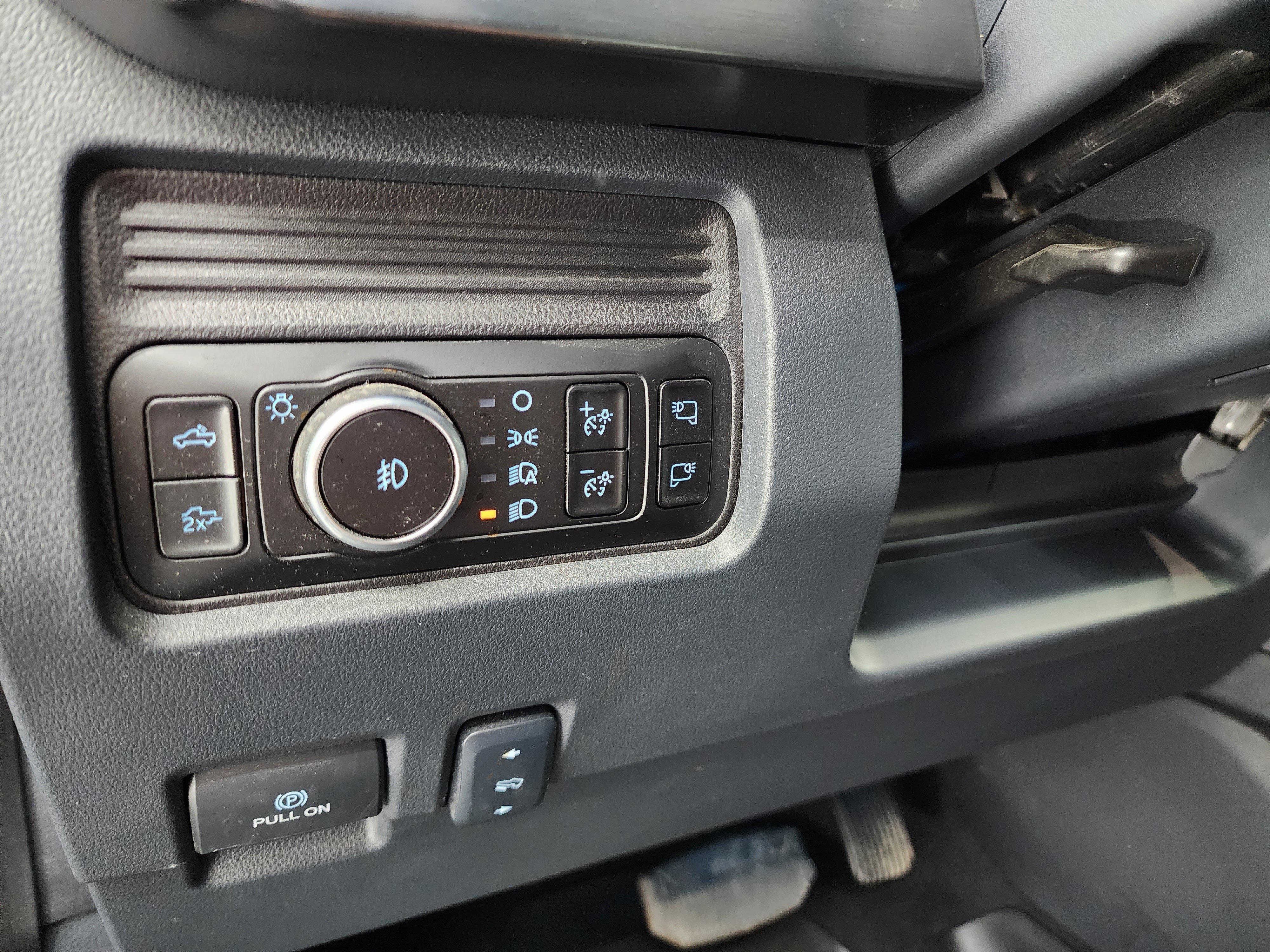 Used 2025 Ford F250 Lariat w/ Lariat Ultimate Package AWD/4WD image 48