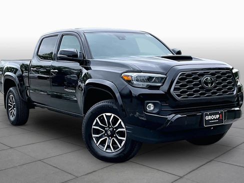 Used 2023 Toyota Tacoma TRD Sport AWD/4WD image 3