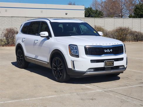 Used 2022 Kia Telluride SX w/ SX Prestige Package image 4