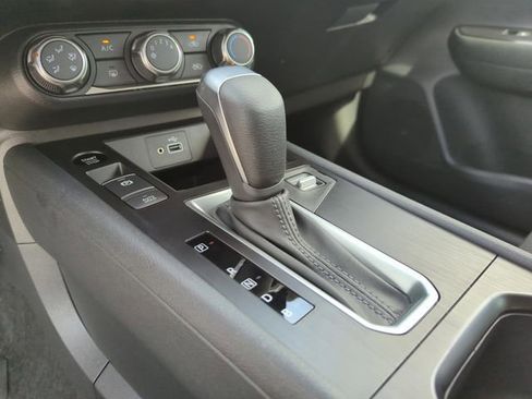 Certified 2025 Nissan Kicks S FWD image 34