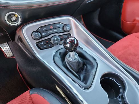 Used 2022 Dodge Challenger R/T Scat Pack w/ Shaker Package image 21