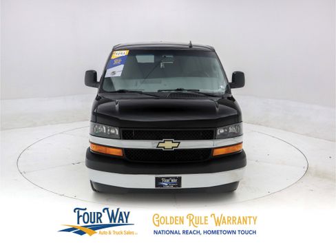 Used 2017 Chevrolet Express 3500 LT w/ LT Preferred Equipment Group image 9