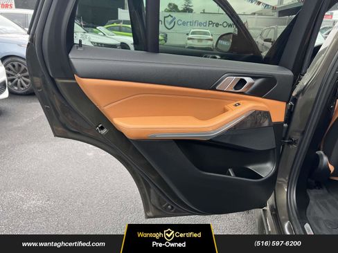 Used 2022 BMW X5 xDrive40i w/ M Sport Package image 15