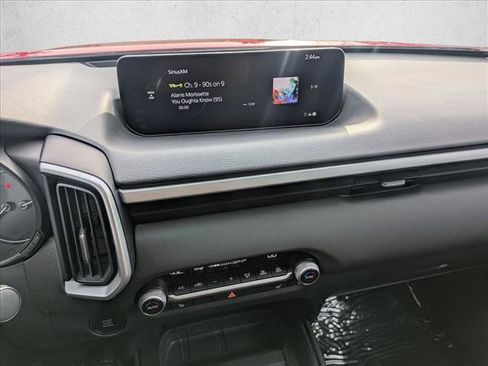 Used 2025 MAZDA CX-50 AWD 2.5 S w/ Premium Package image 16