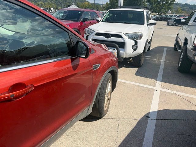 Used 2019 Ford Escape SEL AWD/4WD image 12