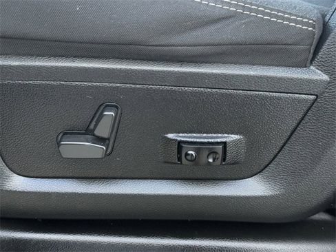 Used 2022 RAM 3500 Big Horn w/ Level A Equipment Group image 27