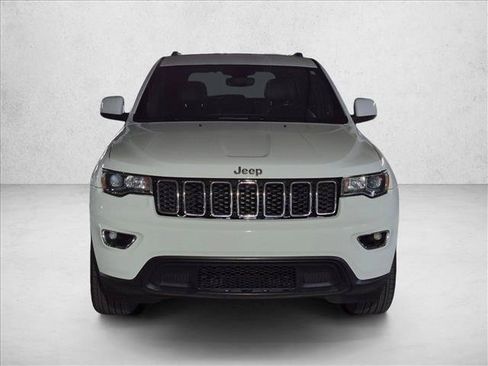 Used 2019 Jeep Grand Cherokee Laredo w/ Laredo X Package RWD image 2