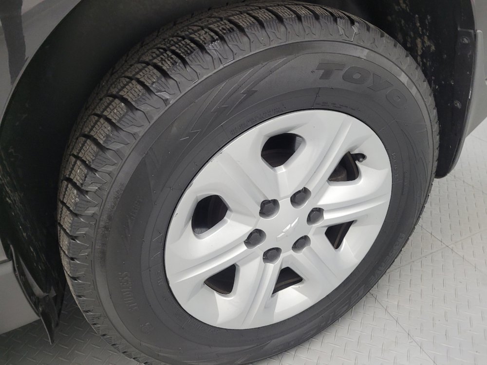Used 2017 Chevrolet Traverse LS w/ LPO, 'HIT The Road' Package AWD/4WD image 31