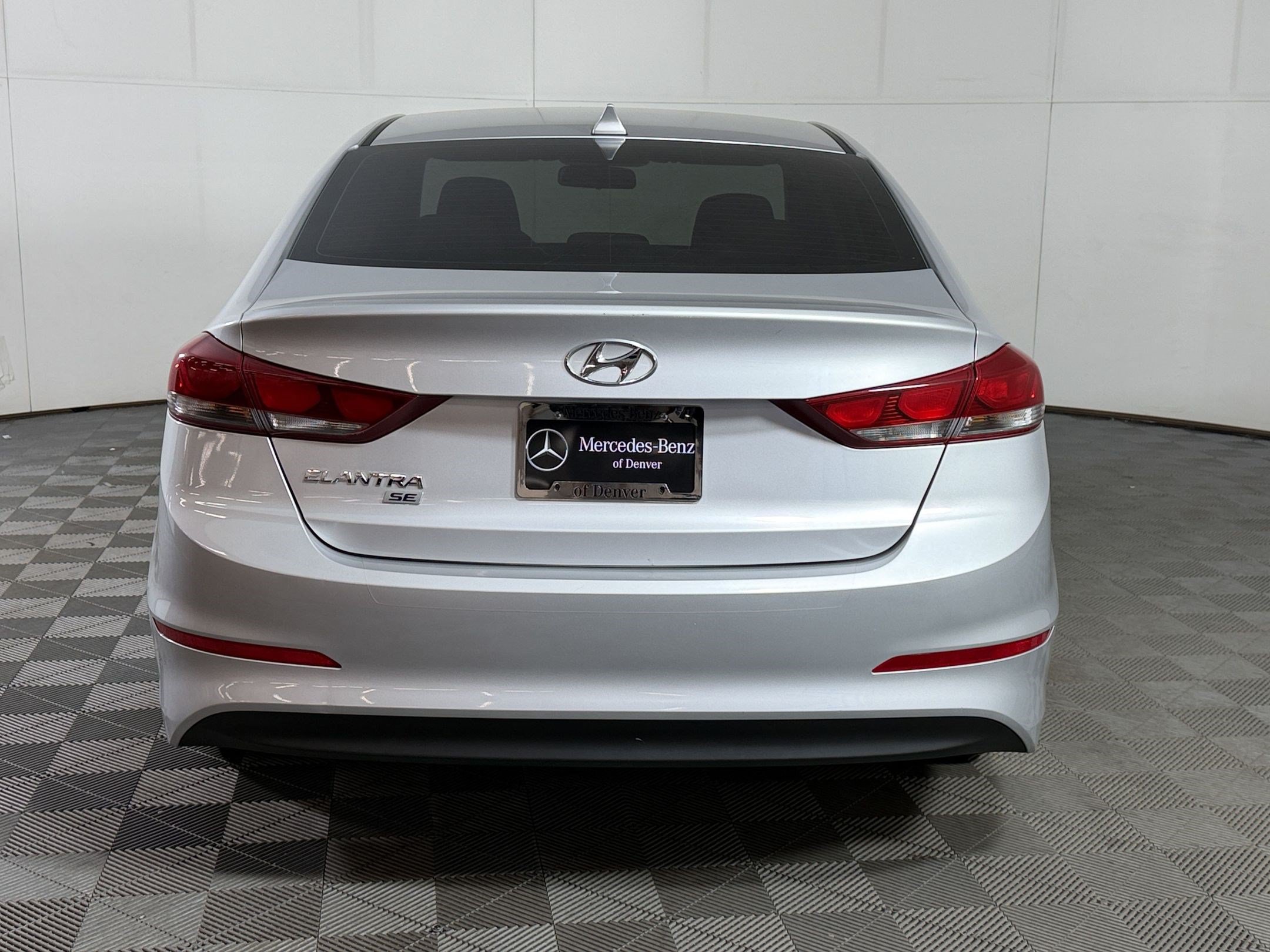 Used 2017 Hyundai Elantra SE FWD image 10