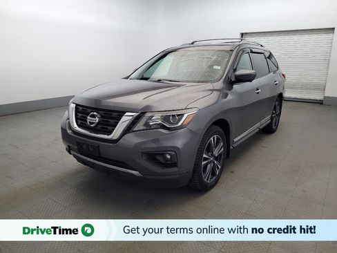 Used 2017 Nissan Pathfinder Platinum w/ Cargo Package image 1