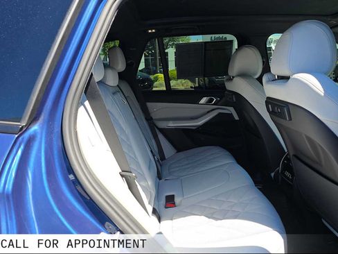 Used 2023 BMW X5 xDrive40i w/ M Sport Package AWD/4WD image 12
