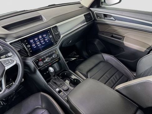 Used 2023 Volkswagen Atlas SEL Premium image 25