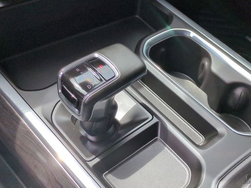 Certified 2023 Chevrolet Silverado 1500 LTZ AWD/4WD image 15