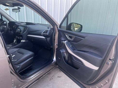 Used 2024 Subaru Forester Limited AWD/4WD image 16