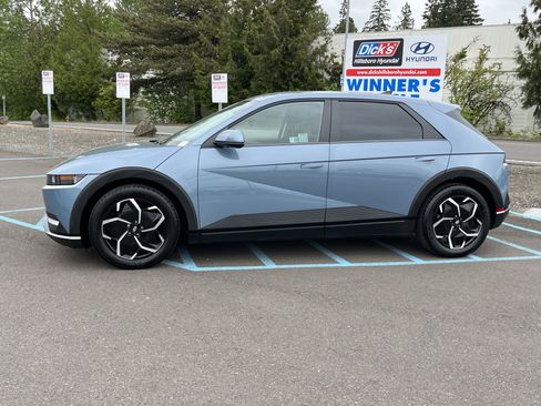 Certified 2024 Hyundai Ioniq 5 SEL RWD image 2