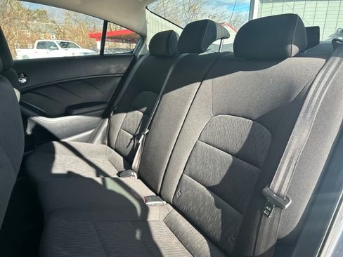 Used 2016 Kia Forte LX image 23