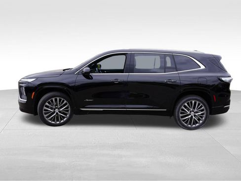 Used 2025 Buick Enclave Avenir AWD/4WD image 9