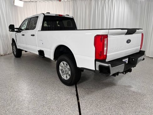 Used 2024 Ford F350 XLT w/ FX4 Off-Road Package AWD/4WD image 3