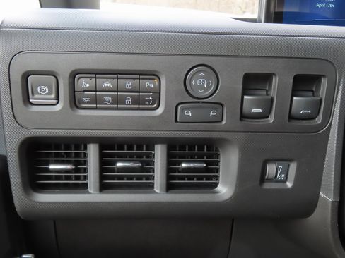 New 2025 Chevrolet Brightdrop 400 w/ Battery Pack, Max Range image 17